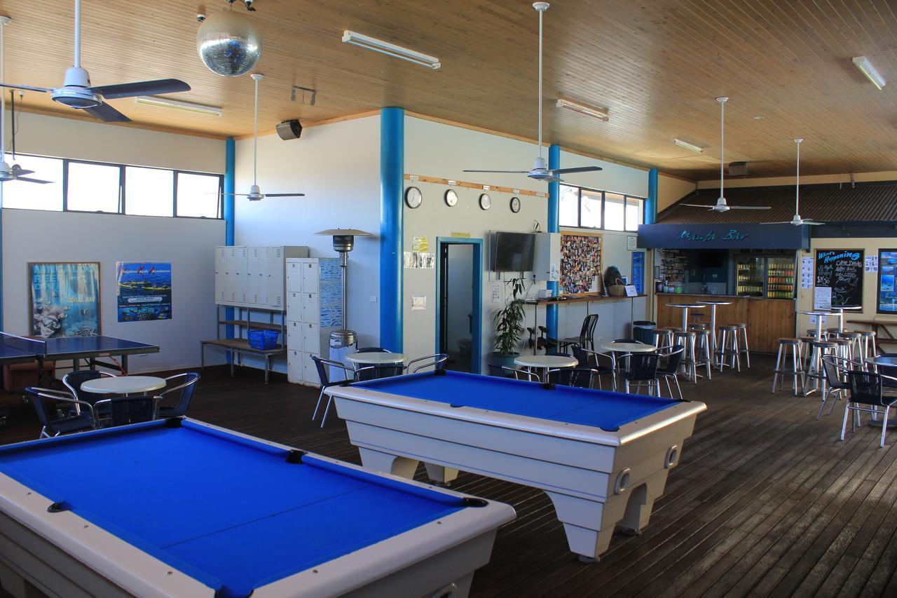 Ningaloo Club Backpackers Hostel Coral Bay Bagian luar foto
